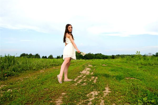 牛響鈴的姓名打分結果_牛響鈴五行分析