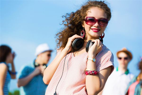 姓氏起名_鄭若騫