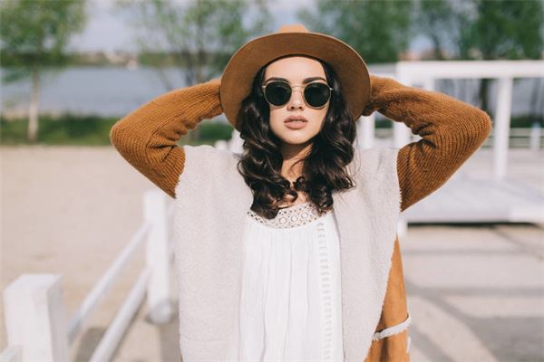 萬歲崖的姓名打分結果_萬歲崖五行分析