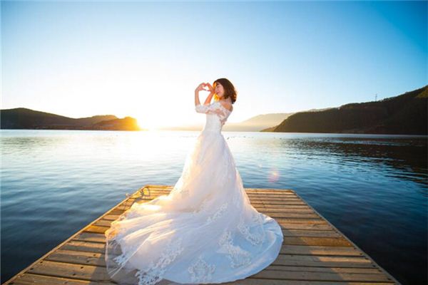 甘科偉的姓名打分結果_甘科偉的姓名五行分析